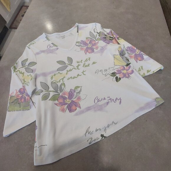 ALIA PETITE White/Purple/Green Floral Design Top w/French Wording - Large - Picture 1 of 11